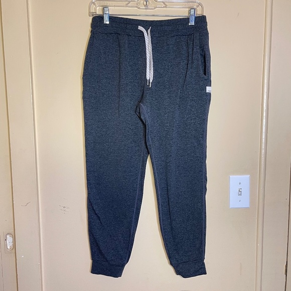 Vuori Pants - Vuori Dark Gray Capris